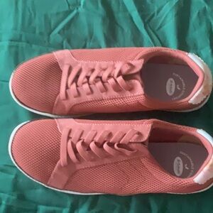 Dr Scholls tennis shoes